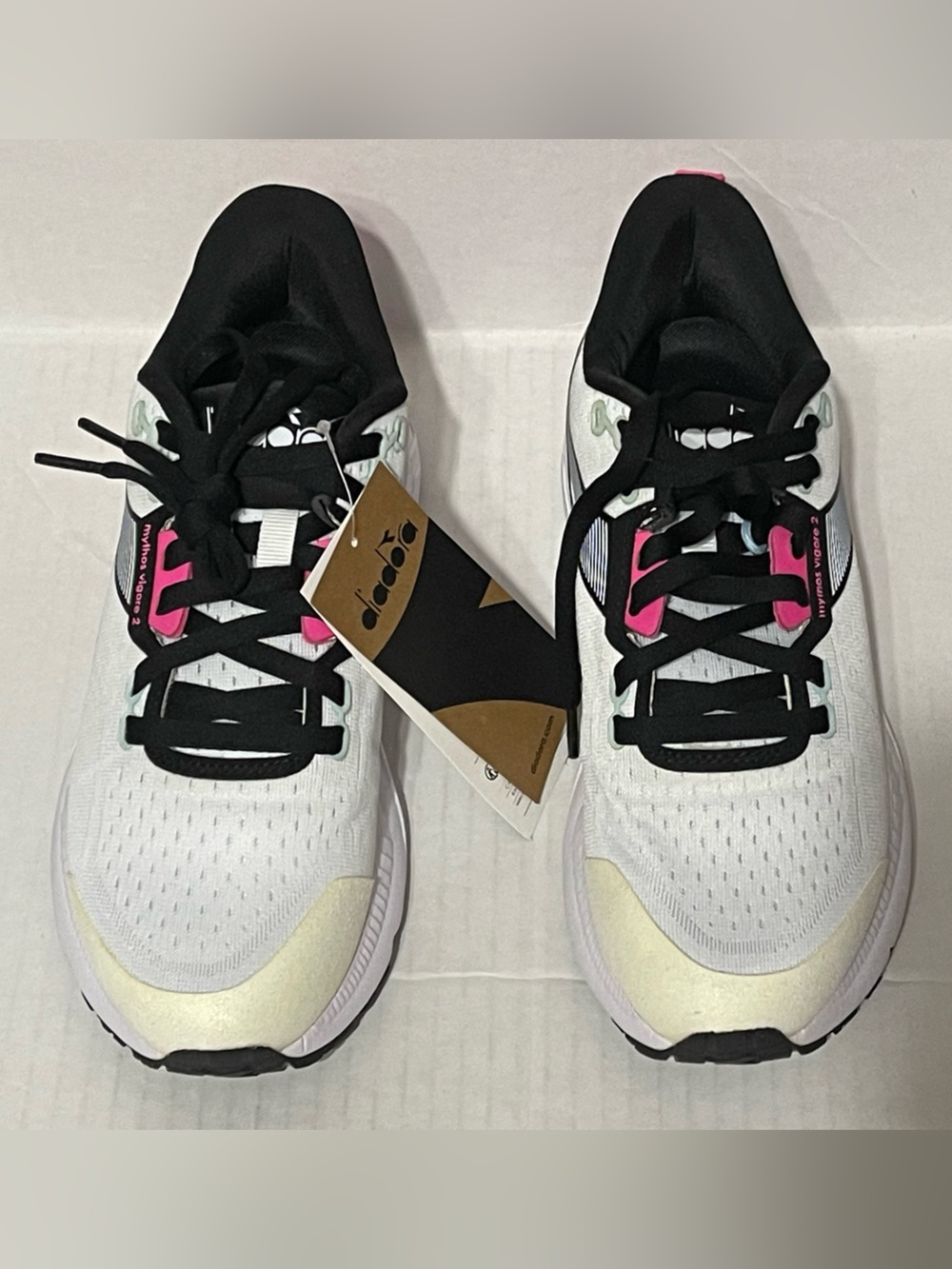 Diadora Mythos Blueshield Vigore 2 - Women’s 7.5 -  White/Pink Fluorescent - NIB - Picture 6 of 8